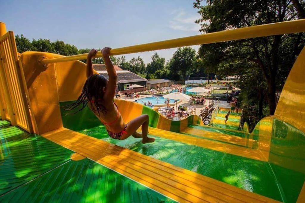 Camping De Pallegarste Chalet 119 Marienberg Luaran gambar