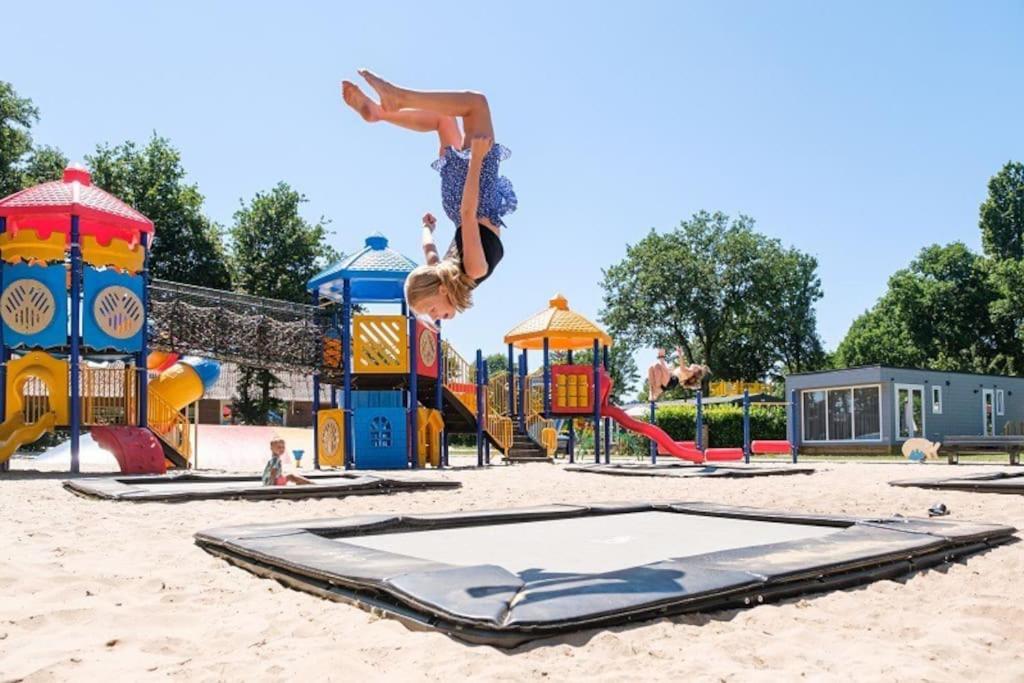 Camping De Pallegarste Chalet 119 Marienberg Luaran gambar